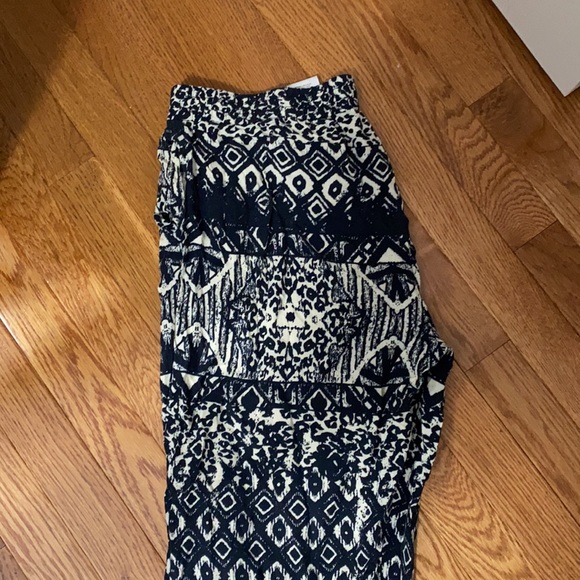 Women’s pants - Picture 2 of 4